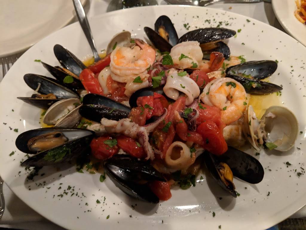 Arianas Ristorante Italiano | restaurant | 981 N Wales Rd, North Wales, PA 19454, USA | 2153627505 OR +1 215-362-7505