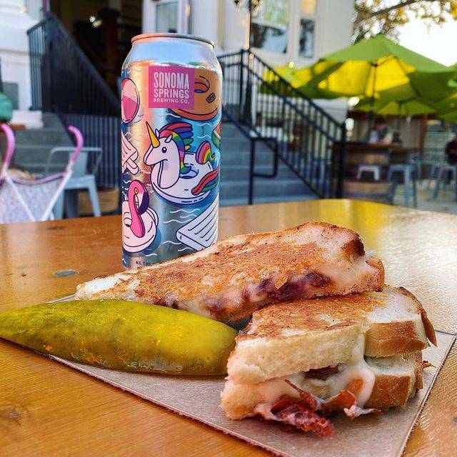 Sonoma Springs Brewing Vacaville | restaurant | 300 Main St, Vacaville, CA 95688, USA | 7074745260 OR +1 707-474-5260