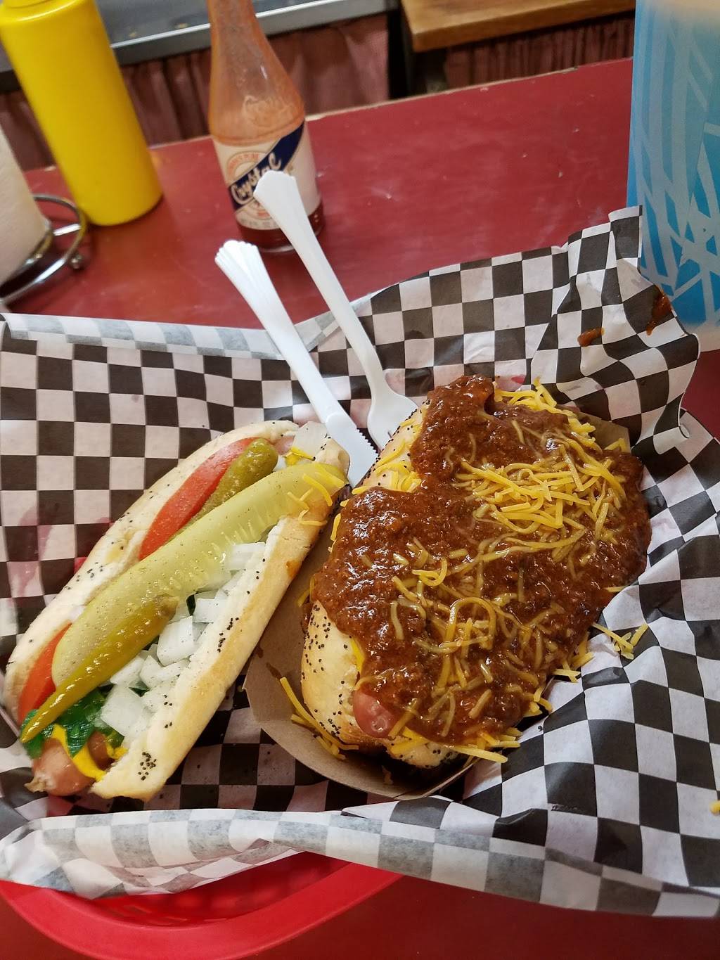 Roys Chicago Doggery & Italian Beef | meal takeaway | 84 Corona Rd, Petaluma, CA 94954, USA | 7077741574 OR +1 707-774-1574