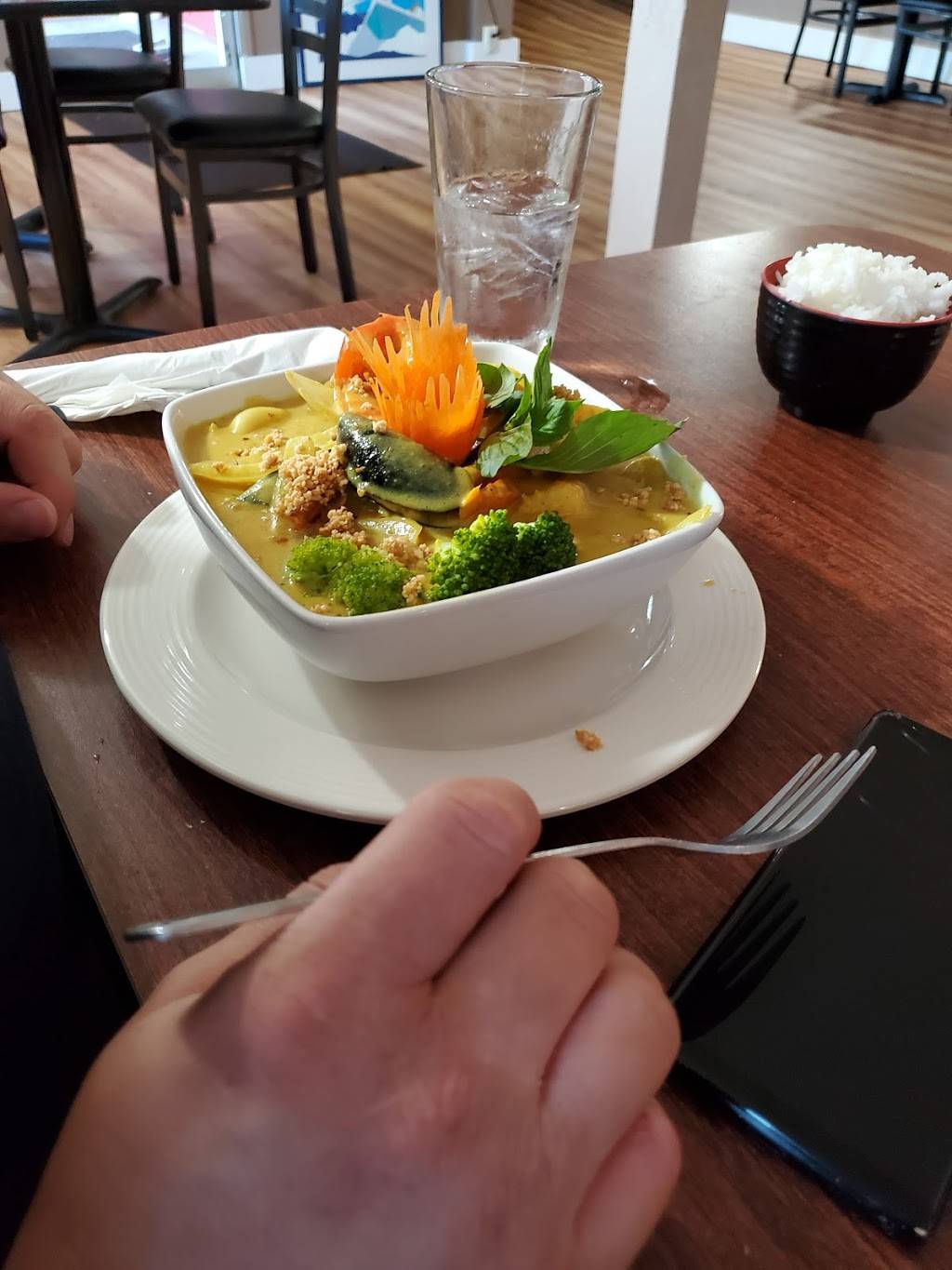 A Mighty Thai Pizza and Seafood | restaurant | 2490 highway 101 N, Seaside, OR 97138, USA | 5037387763 OR +1 503-738-7763