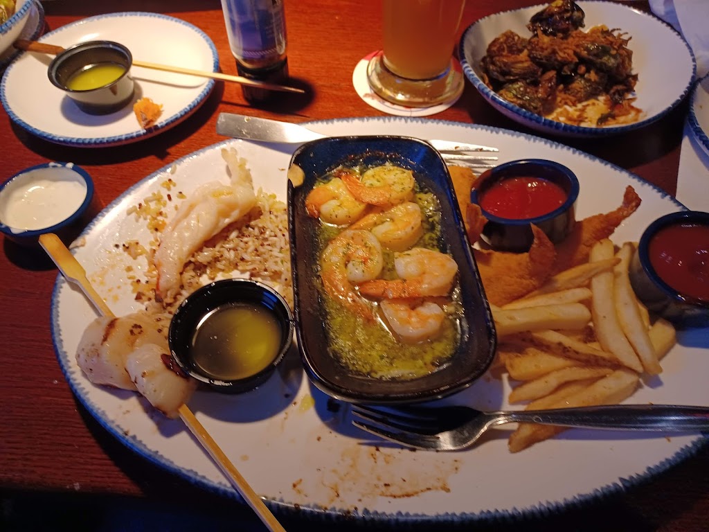 Red Lobster | restaurant | 3306 N Elizabeth St, Pueblo, CO 81008, USA | 7195441000 OR +1 719-544-1000