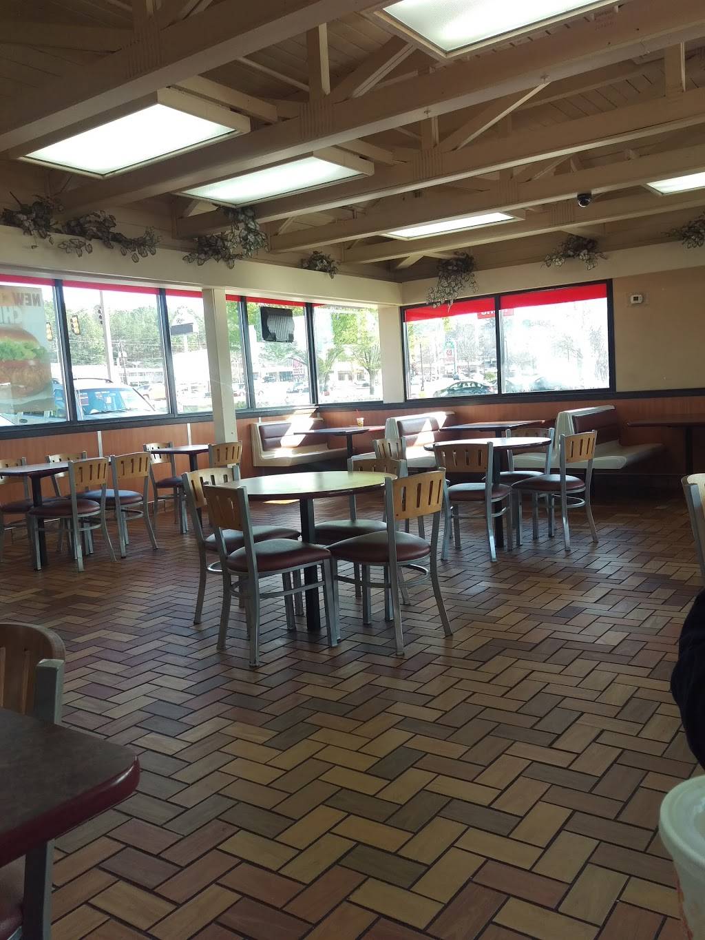 Burger King | restaurant | 9528 Parkway E, Birmingham, AL 35215, USA | 2058388255 OR +1 205-838-8255