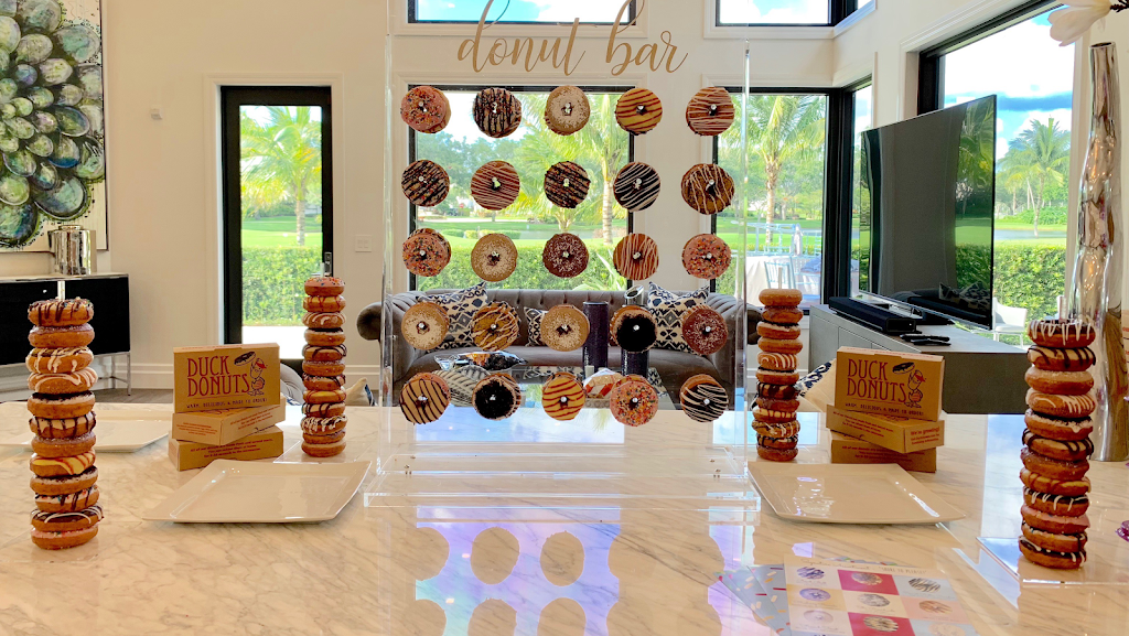 Duck Donuts - Polo Club Shoppes | bakery | 5030 Champion Blvd, Boca Raton, FL 33496, USA | 5613342115 OR +1 561-334-2115