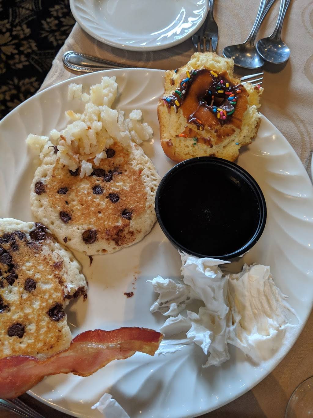 Champagne Sunday Brunch at Eden Resort & Suites | restaurant | 222 Eden Rd, Lancaster, PA 17601, USA | 7175696444 OR +1 717-569-6444