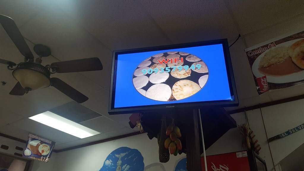 Pupuseria El Chalet | restaurant | 8689 Sierra Ave c, Fontana, CA 92335, USA | 9093579949 OR +1 909-357-9949