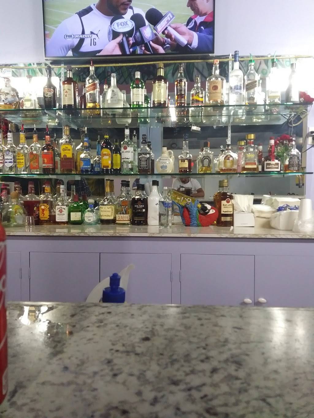 El Quetzal Restaurant | restaurant | 2615 Broad Rock Blvd, Richmond, VA 23224, USA | 8042301702 OR +1 804-230-1702