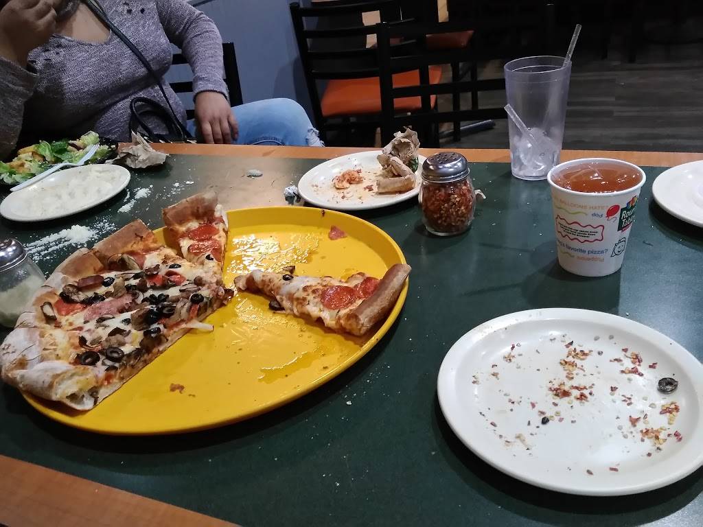 Round Table Pizza | meal delivery | 1975 Main St, Watsonville, CA 95076, USA | 8317222492 OR +1 831-722-2492