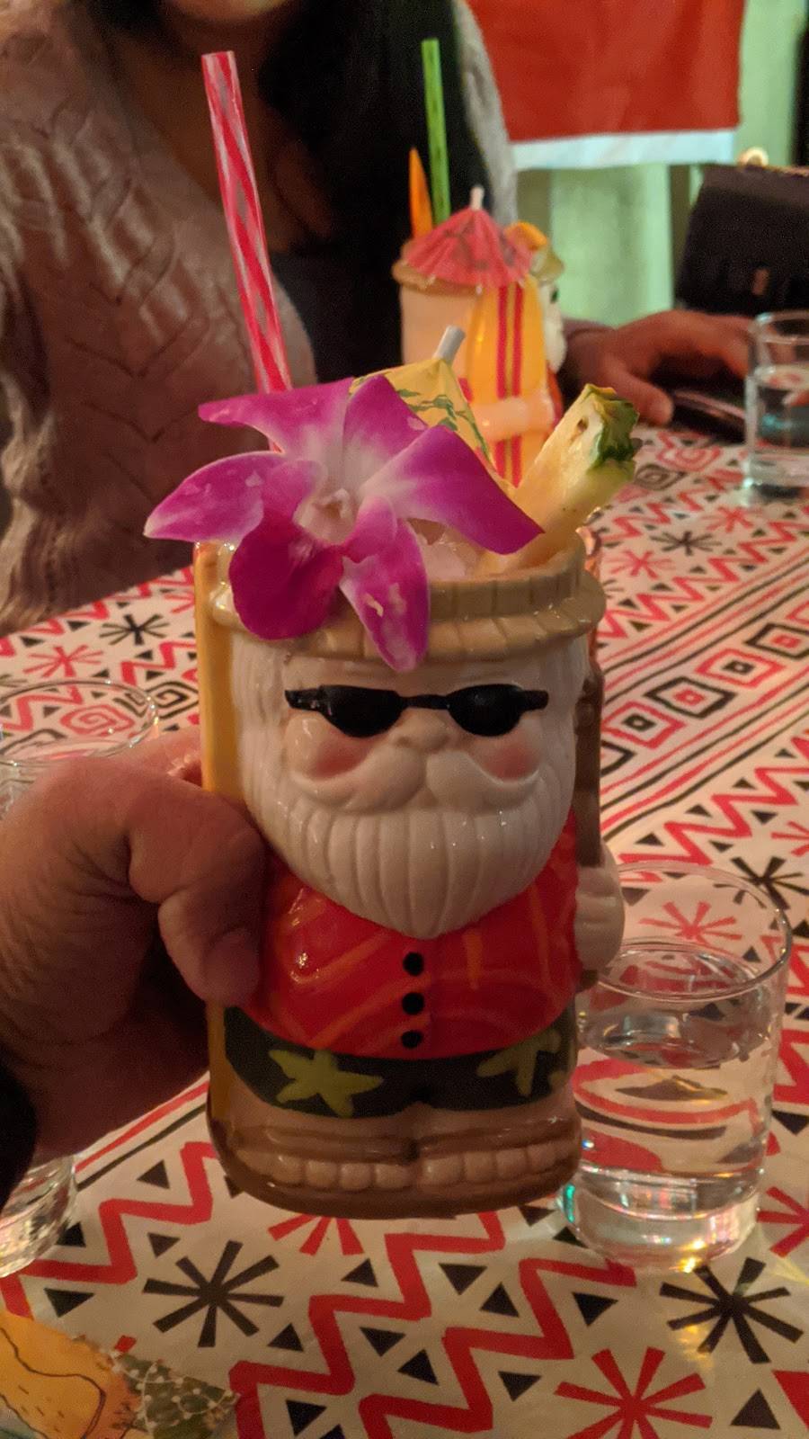 Vinnies Raw Bar | restaurant | 2505 2nd Ave #103, Seattle, WA 98121, USA | 2064207043 OR +1 206-420-7043