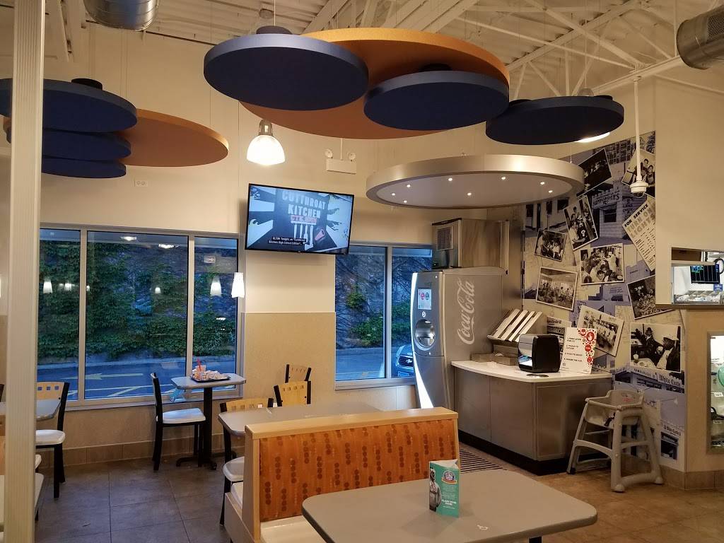 White Castle | restaurant | 7900 S Stony Island Ave, Chicago, IL 60617, USA | 3129755299 OR +1 312-975-5299