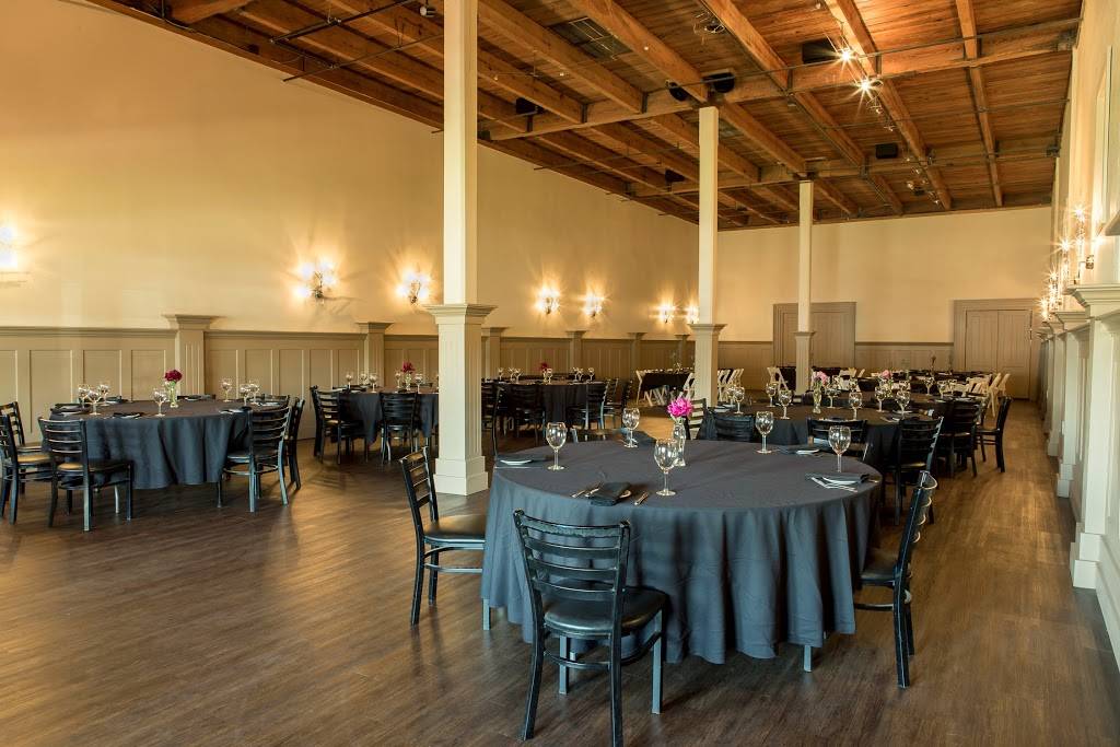 The Hall at River Square Center | restaurant | 218 Mary Ave, Waco, TX 76701, USA | 2548700901 OR +1 254-870-0901