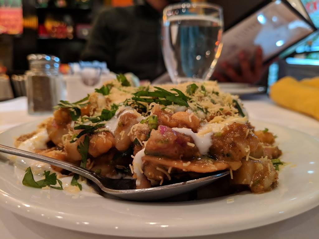 Saffron Indian Grill | restaurant | 230 W Olentangy St, Powell, OH 43065, USA | 6147923663 OR +1 614-792-3663