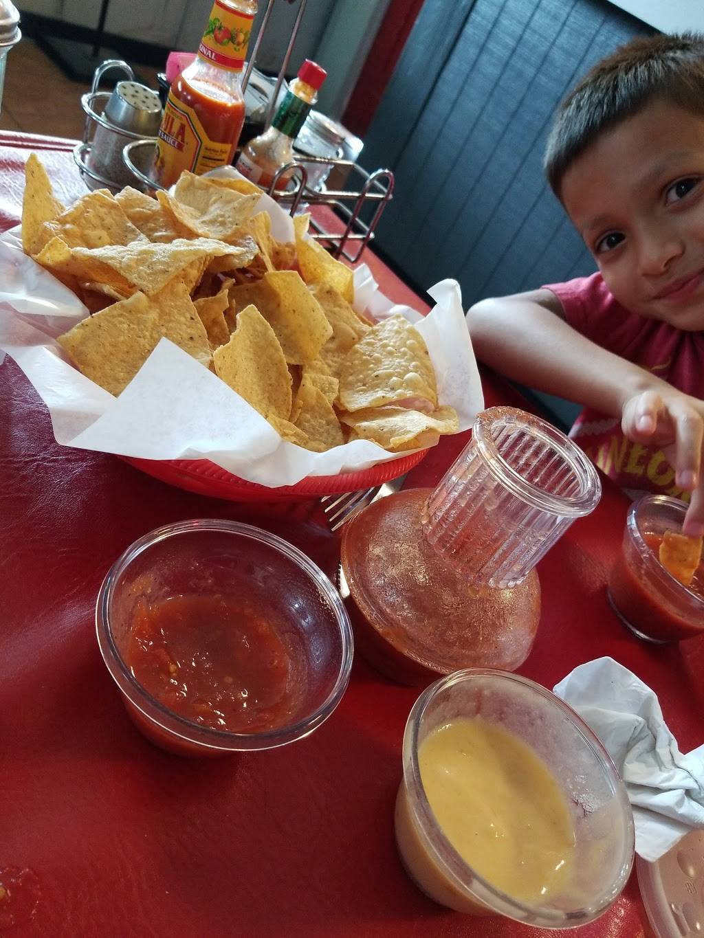 Chuys Mexican Restaurant | restaurant | 5115 NE 28th St, Haltom City, TX 76117, USA | 8172220390 OR +1 817-222-0390