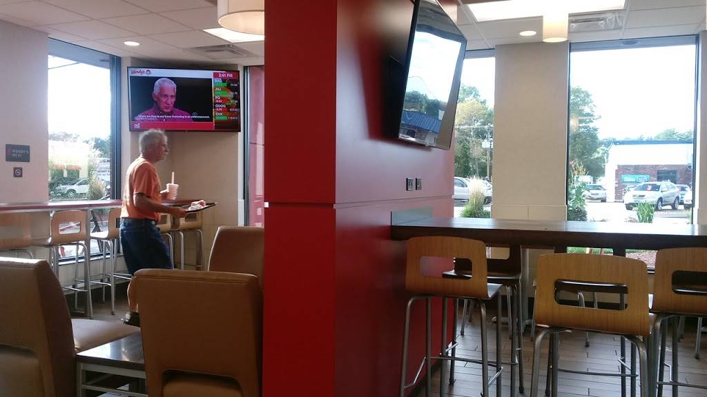 Wendys | restaurant | 722 Second St, Manchester, NH 03102, USA | 6036267081 OR +1 603-626-7081