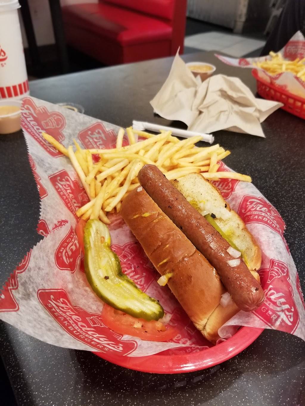 Freddys Frozen Custard & Steakburgers | restaurant | 6100 SW 3rd St, Oklahoma City, OK 73128, USA | 4056036525 OR +1 405-603-6525