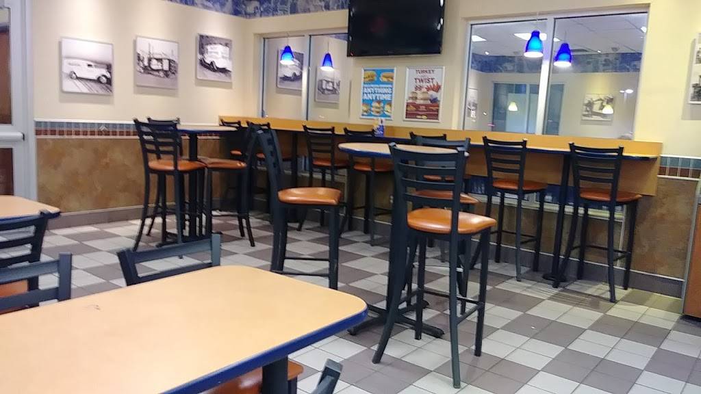White Castle | restaurant | 1157 E Eads Pkwy, Greendale, IN 47025, USA | 8125370351 OR +1 812-537-0351