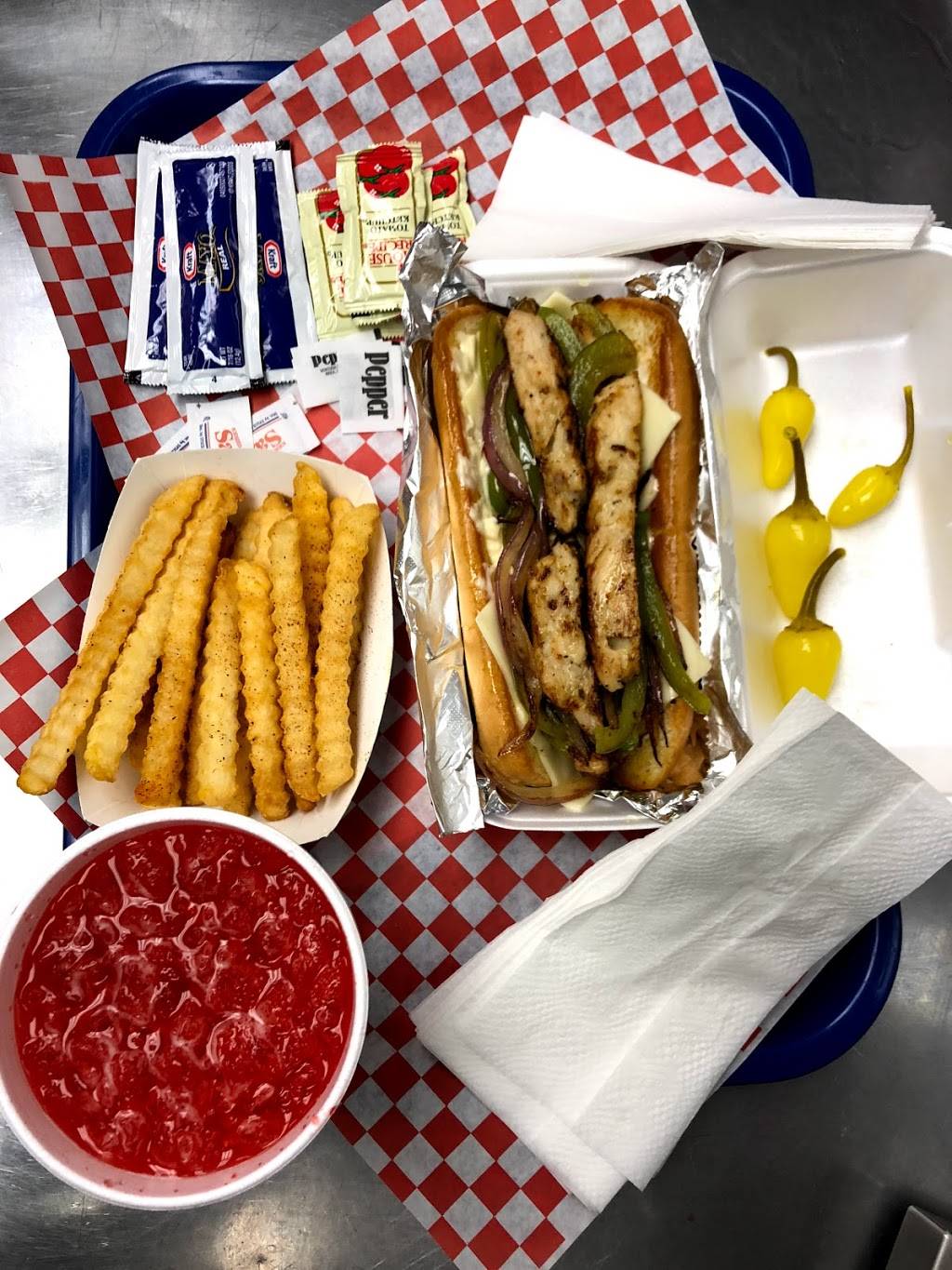 Frosty queen express | restaurant | 4761 Planz Rd, Bakersfield, CA 93309, USA | 6615565440 OR +1 661-556-5440