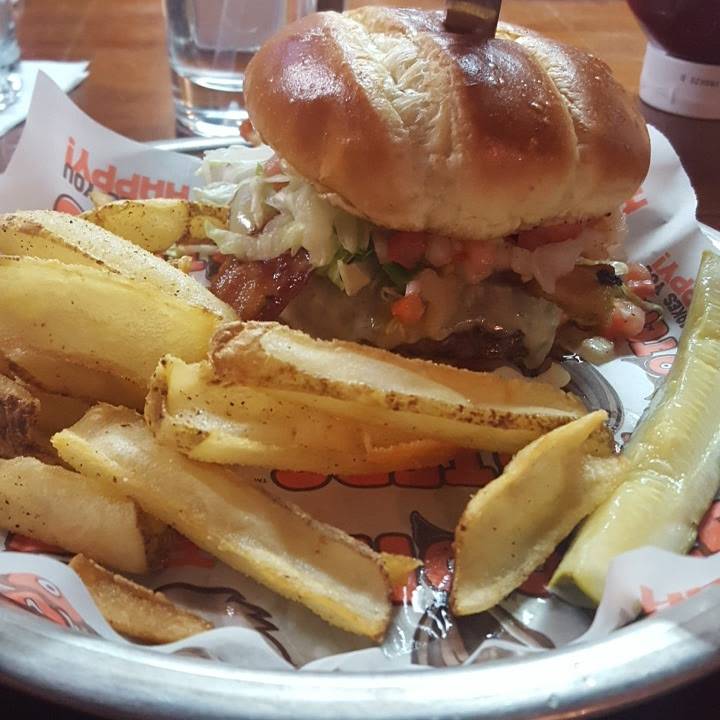 Hooters | restaurant | 10400 Spotsylvania Ave, Fredericksburg, VA 22408, USA | 5408988044 OR +1 540-898-8044