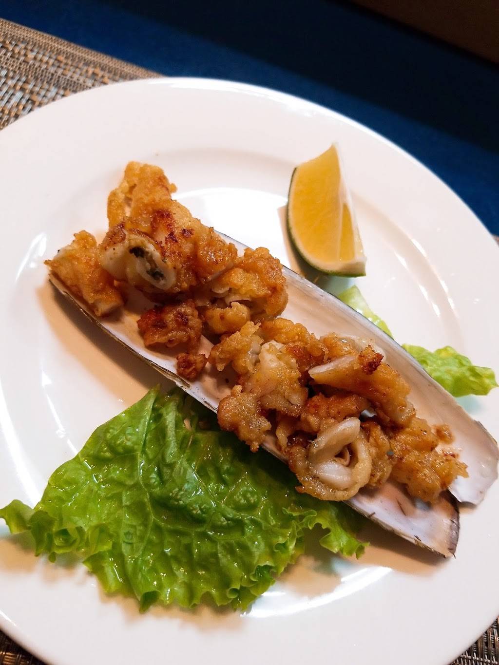 Shige Sushi | restaurant | 5938 Madison Ave, Carmichael, CA 95608, USA | 9163317300 OR +1 916-331-7300