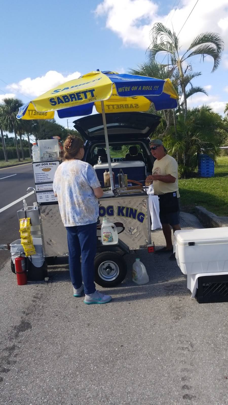 Hot Dog King | meal takeaway | Woolbright Rd, Boynton Beach, FL 33436, USA | 5615726771 OR +1 561-572-6771