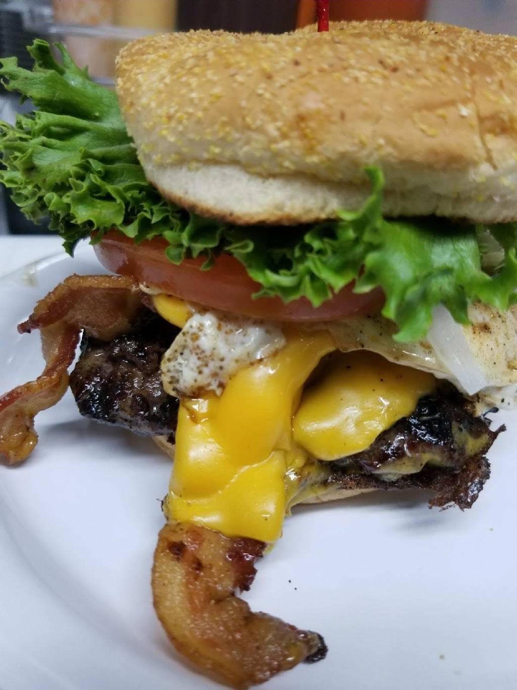 Sugar Creek Brickhouse | restaurant | 5821 W US Hwy 40, Greenfield, IN 46140, USA | 3179476571 OR +1 317-947-6571