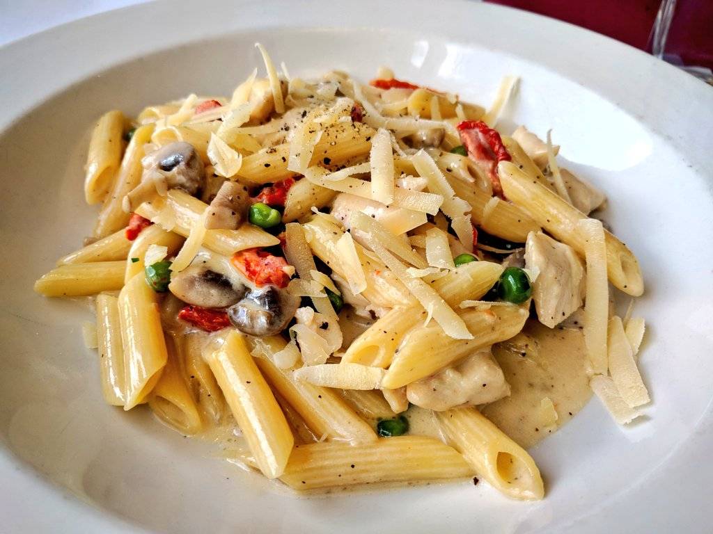 La Fontaine | restaurant | 186 Castro St, Mountain View, CA 94041, USA | 6509682300 OR +1 650-968-2300