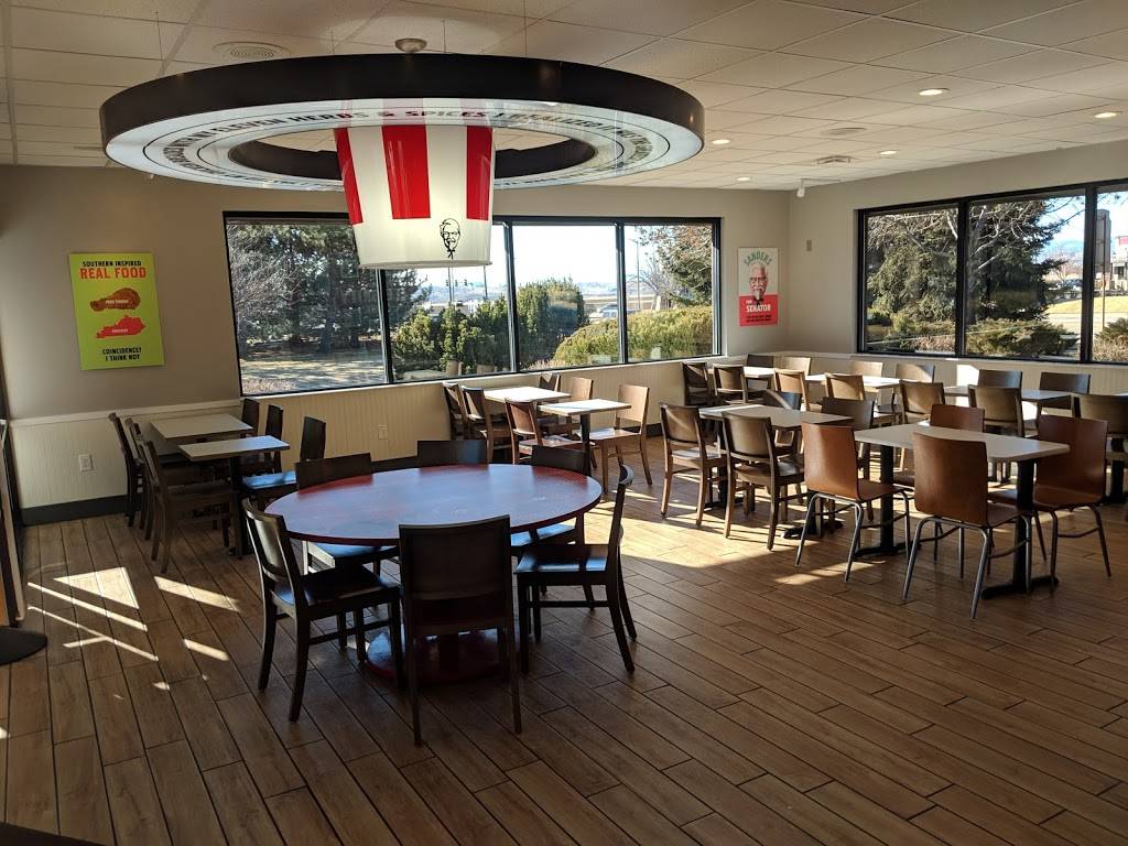 Taco Bell | meal takeaway | 115 W 65th St, Loveland, CO 80538, USA | 9706672336 OR +1 970-667-2336