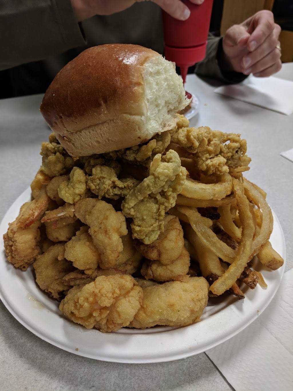 Jimmys Famous Beef & Seafood | restaurant | 71 High St, Danvers, MA 01923, USA | 9787749748 OR +1 978-774-9748