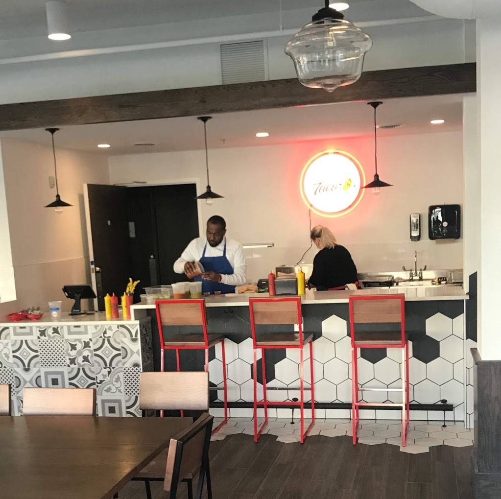 The Laughing Taco | restaurant | 2238 N Farwell Ave, Milwaukee, WI 53202, USA | 4143365623 OR +1 414-336-5623