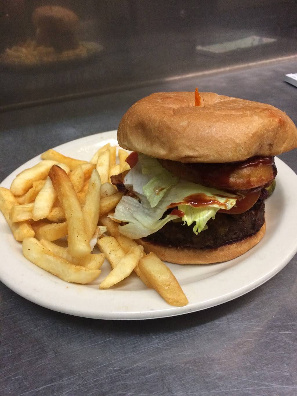 The Palace Mens Club | restaurant | 2482 NE Interstate 410 Loop, San Antonio, TX 78217, USA | 2105996011 OR +1 210-599-6011