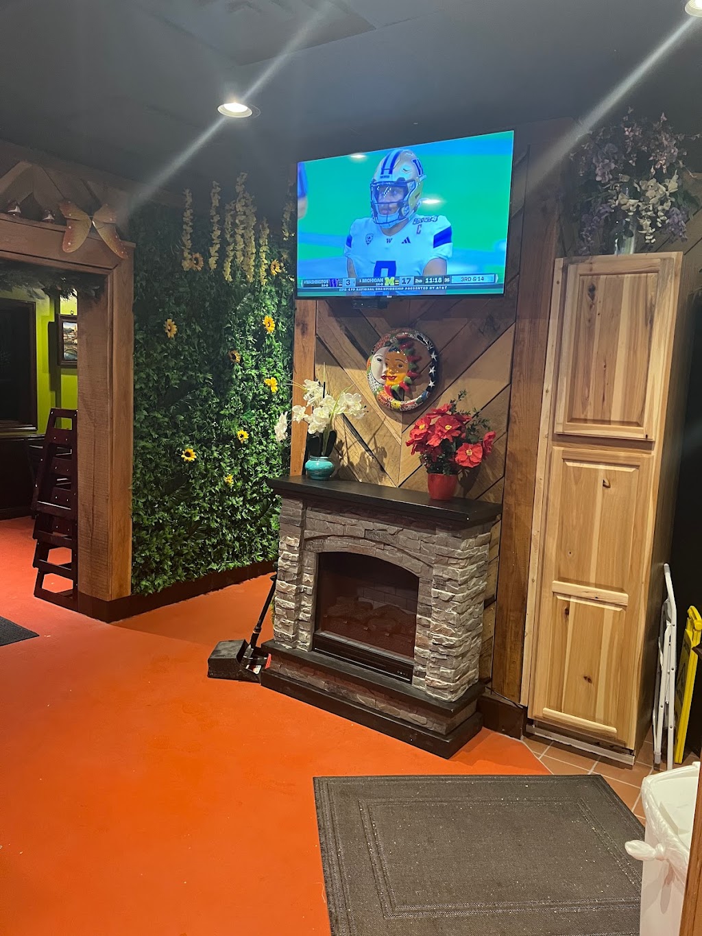 Cancun Bar and Grill | restaurant | 16440 Booker T Washington Hwy UNIT 203, Moneta, VA 24121, USA | 5405249338 OR +1 540-524-9338