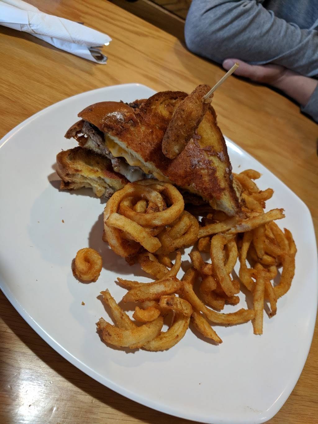 Beef O Bradys | restaurant | 3030 Lake Washington Rd, Melbourne, FL 32934, USA | 3217513860 OR +1 321-751-3860