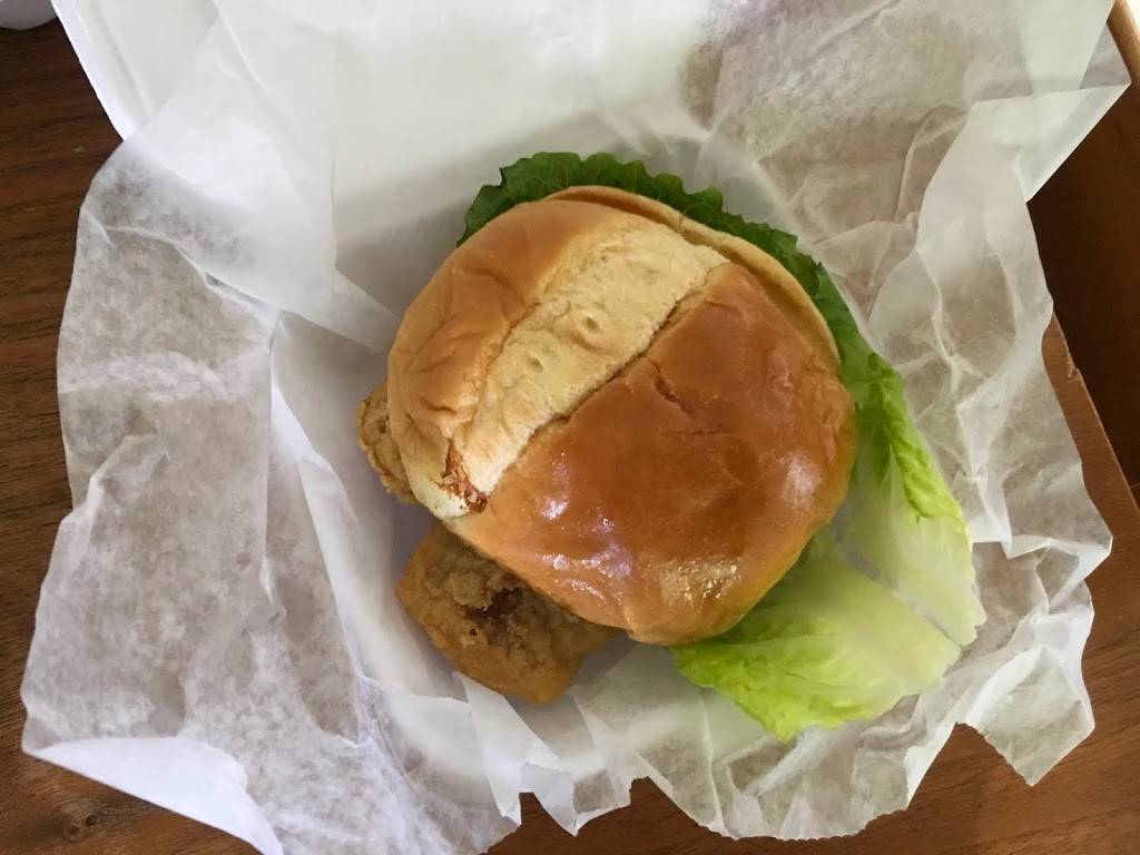 Wing Madness | restaurant | 168 Burnside Ave, East Hartford, CT 06108, USA | 8602910623 OR +1 860-291-0623