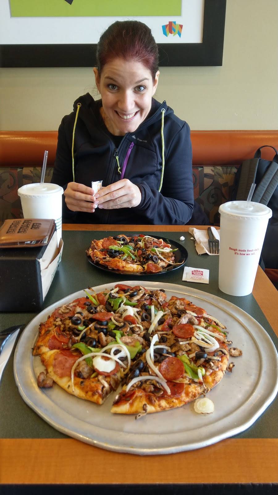 Round Table Pizza | meal delivery | 1901 Junipero Serra Blvd Ste C, Daly City, CA 94014, USA | 6507577300 OR +1 650-757-7300