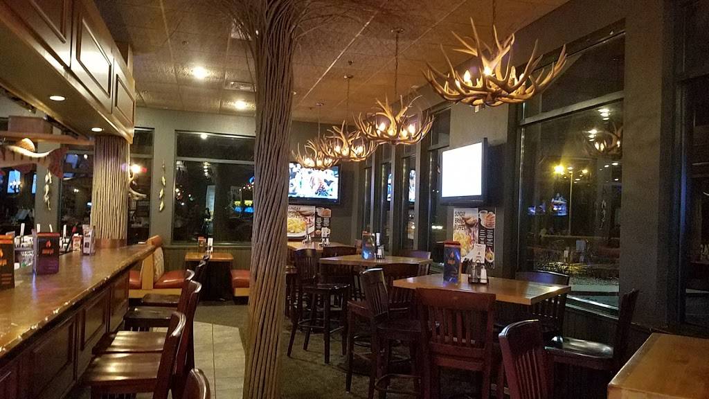 Charcoal Grill | restaurant | 3650 W Washington St, West Bend, WI 53090, USA | 2623539703 OR +1 262-353-9703