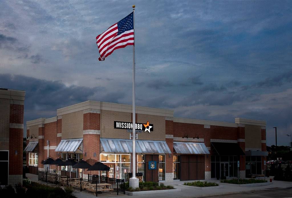 MISSION BBQ | restaurant | 890 E Big Beaver Rd, Troy, MI 48083, USA | 2483403860 OR +1 248-340-3860