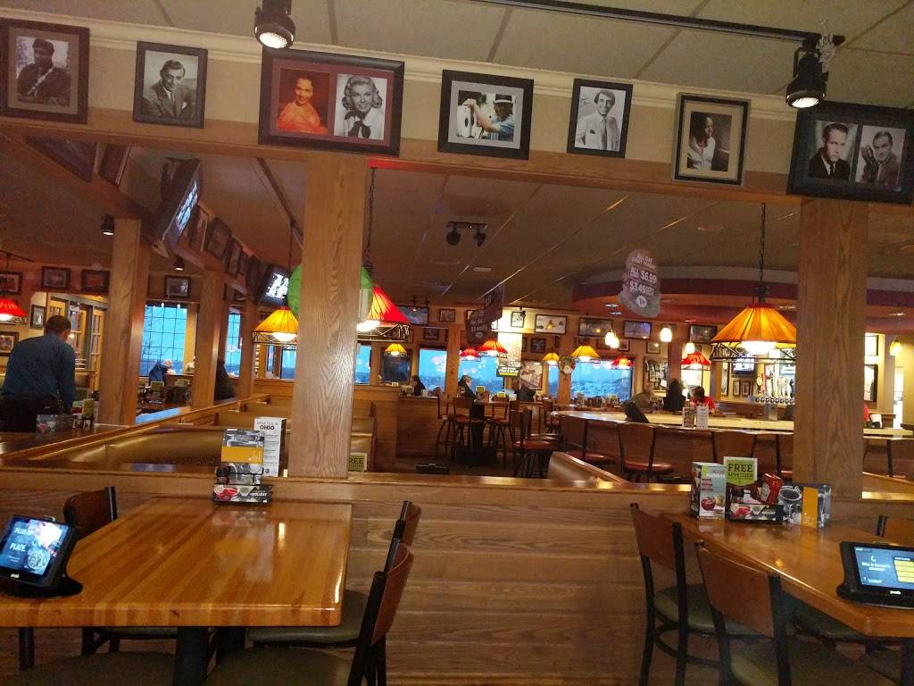 Applebees Grill + Bar | restaurant | 9225 Vista Way, Garfield Heights, OH 44125, USA | 2166634830 OR +1 216-663-4830