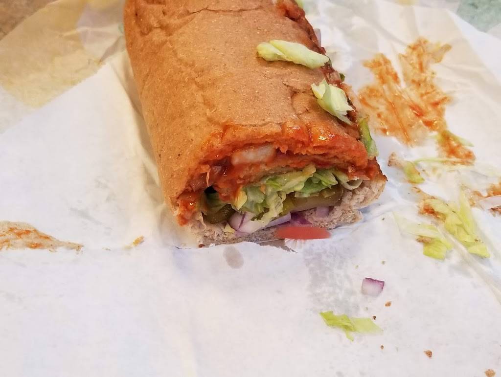 Subway | restaurant | 609 Bridgeport Ave, Milford, CT 06460, USA | 2038774082 OR +1 203-877-4082