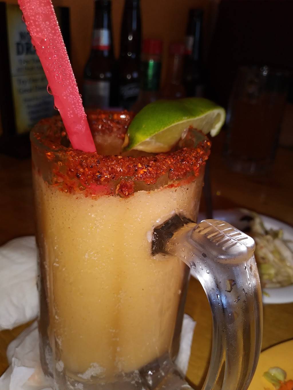 Panchos Mexican & Salvadorean Restaurant | restaurant | 16082 Main St, Hesperia, CA 92345, USA | 7609493336 OR +1 760-949-3336