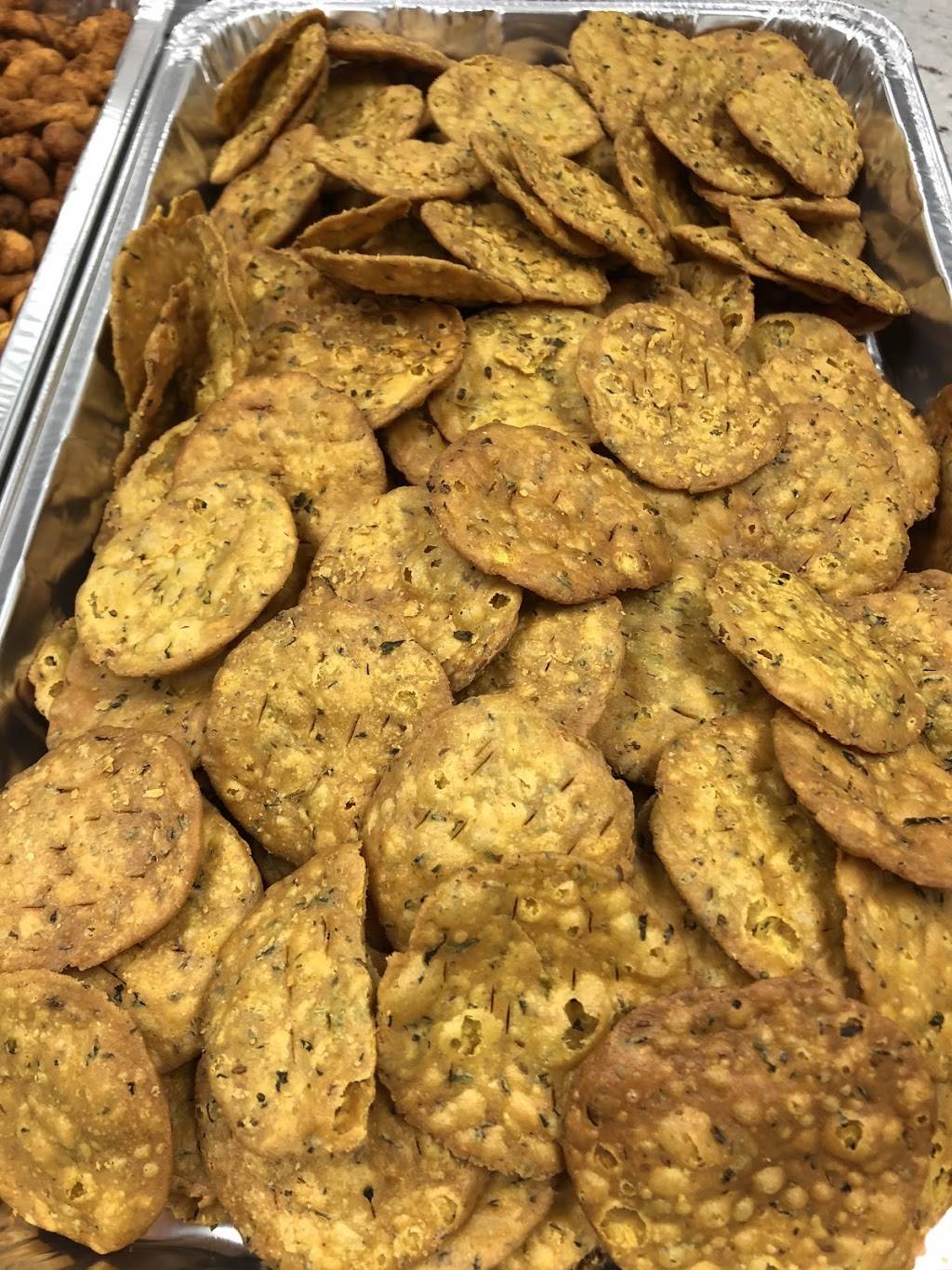 Kaminis Kitchen | restaurant | 213 Main Ave, Passaic, NJ 07055, USA | 9739783107 OR +1 973-978-3107