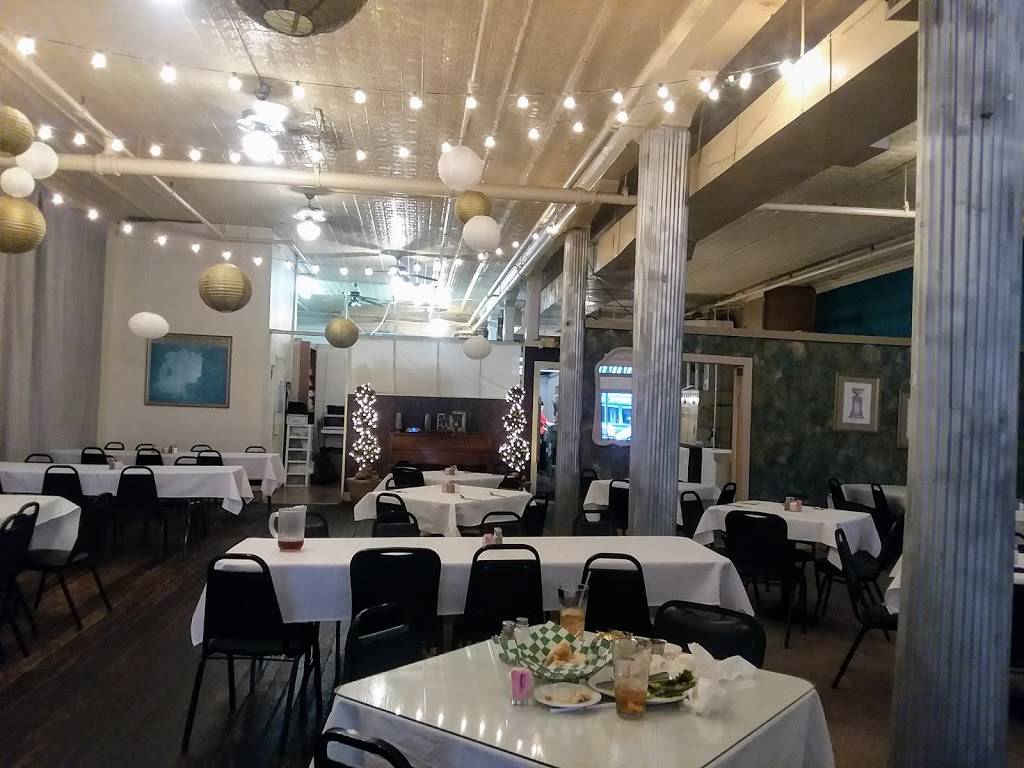 Elizabeths Restaurant & Catering | restaurant | 231 E Main St, Batesville, AR 72501, USA | 8706980903 OR +1 870-698-0903