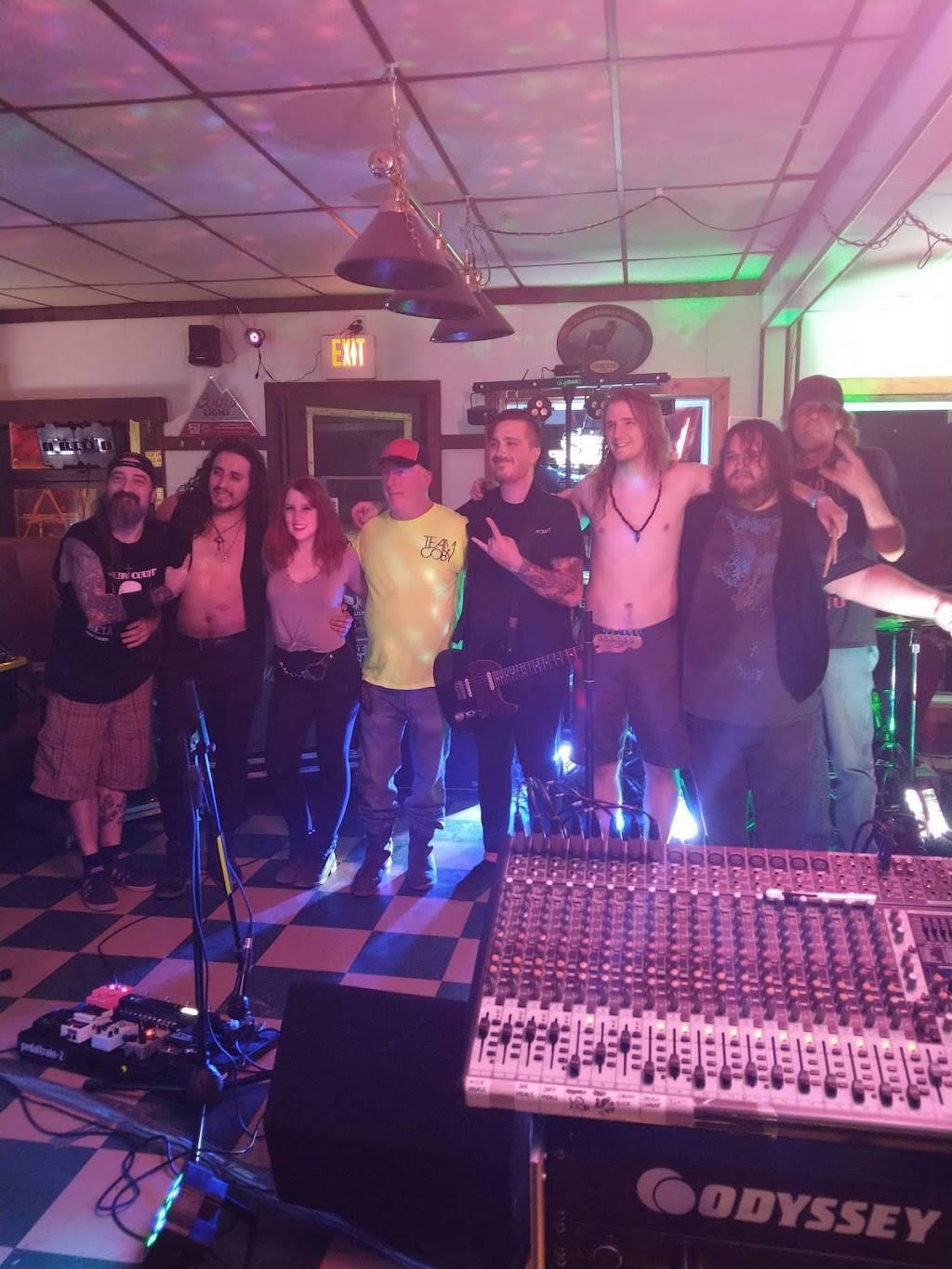 Fondales Tavern 2 | restaurant | 203 Water St, Duncan Falls, OH 43734, USA | 7403033220 OR +1 740-303-3220