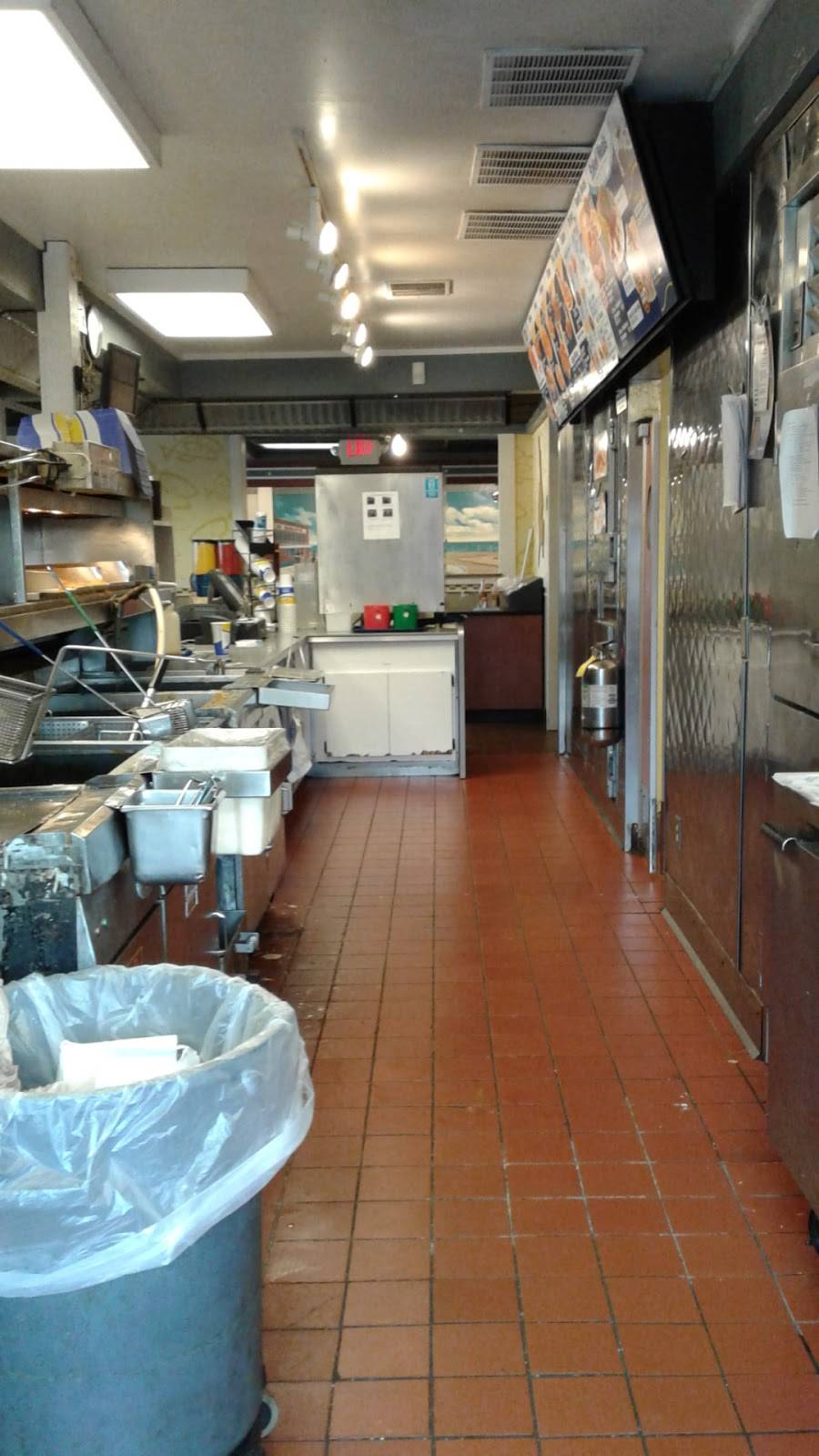 Long John Silvers | restaurant | 2519 N First Ave, Evansville, IN 47710, USA | 8124256545 OR +1 812-425-6545