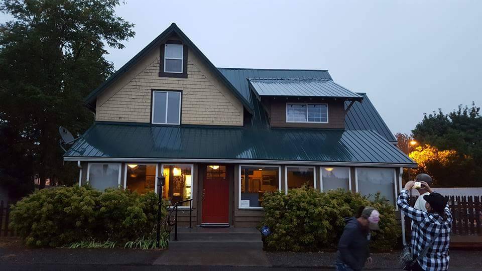 Bubs Pub Sports Bar & Grill | restaurant | 1326 Harrison Ave, Centralia, WA 98531, USA | 3607368024 OR +1 360-736-8024