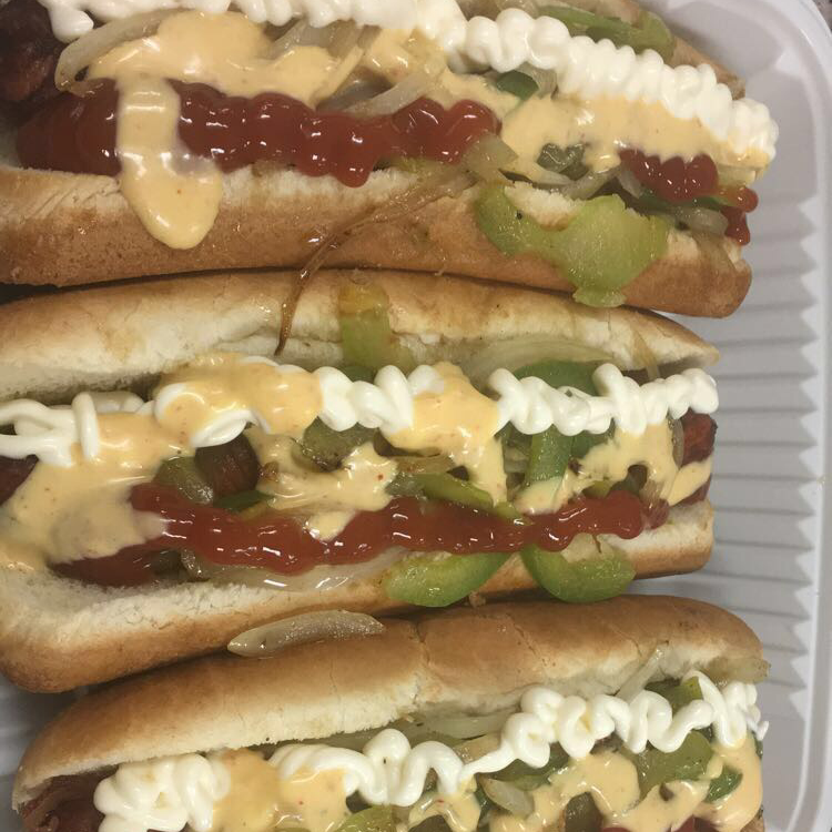 El Diferente Loncheria | restaurant | 1198 Vine St, San Jose, CA 95110, USA | 4082186578 OR +1 408-218-6578