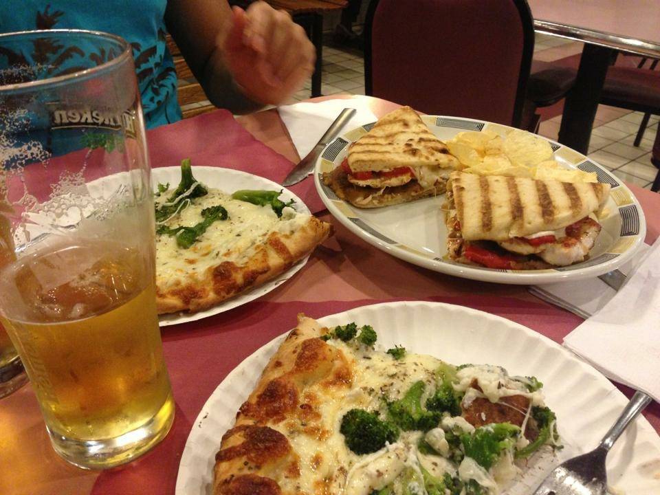 Pizza In the Square | restaurant | 708 Central Park Ave, Yonkers, NY 10704, USA | 9149683152 OR +1 914-968-3152
