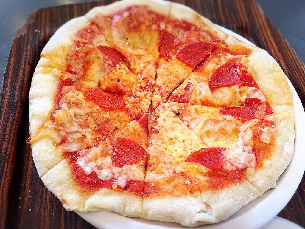 The Pine Tree Cafe | cafe | Leon Levy Visitor Center, NY Botanical Garden, 2900 Southern Blvd, Bronx, NY 10458, USA | 7188178700 OR +1 718-817-8700