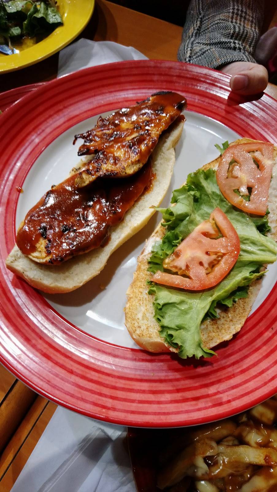 Sizzloz Flame Grilled Chicken - Tenth Line | restaurant | 5606 Tenth Line W, Mississauga, ON L5M 7L9, Canada | 9057069260 OR +1 905-706-9260