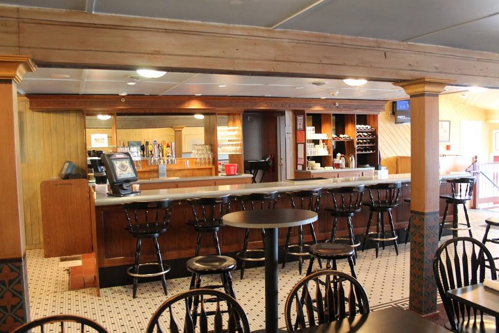 Marys Bistro Draught House | restaurant | 7463 Main St, Mackinac Island, MI 49757, USA | 9068479911 OR +1 906-847-9911