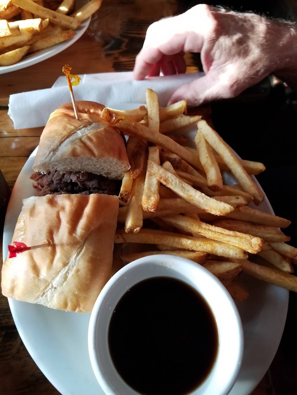 Silver Dollar | restaurant | 330 1st St, Marysville, CA 95901, USA | 5307431558 OR +1 530-743-1558