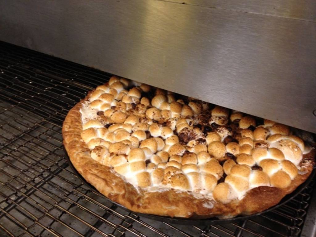 The Mill Pizza Buffet & Games | meal takeaway | 1337 Baytree Rd, Valdosta, GA 31602, USA | 2294694369 OR +1 229-469-4369